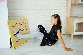 13190_Панель-лабиринт «Рисуем ногами №3 Зигзаг»_2